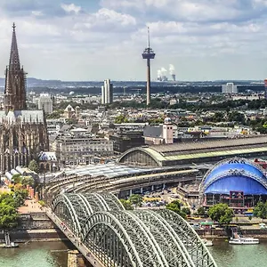 *** Hotel Express Cologne By Ihg Germany
